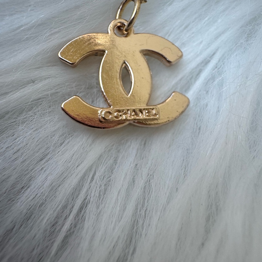 CHANEL BUNDLE WALLET & NECKLACE - Picture 9 of 11